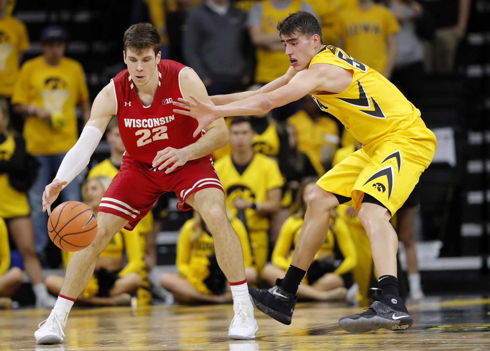 Wisconsin Iowa Basketball